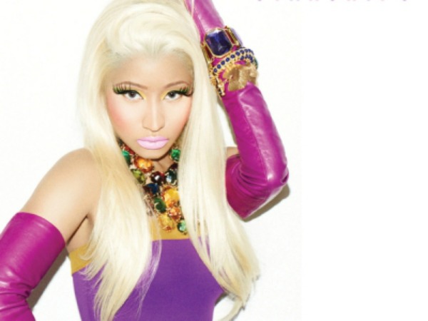 Кадры клипа Nicki Minaj  - Starships 