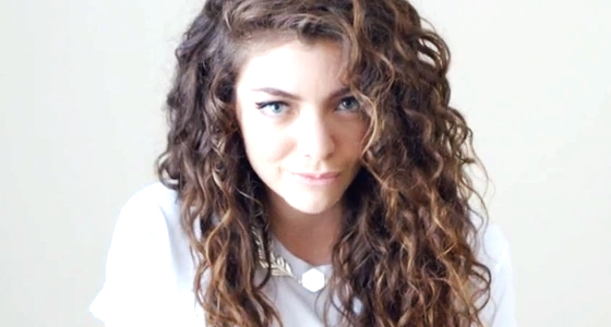 Кадры клипа Lorde  - Royals 
