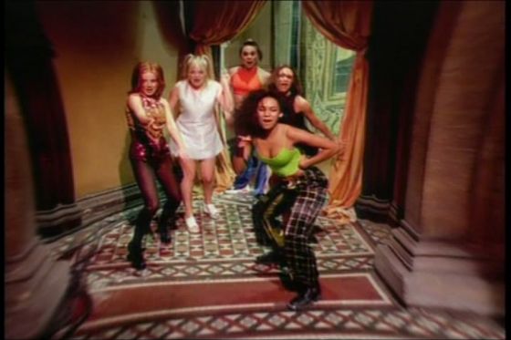 Кадры клипа Spice Girls  - Wannabe 