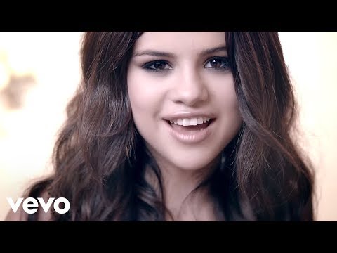 Кадры клипа Selena Gomez - Falling Down feat. The Scene 