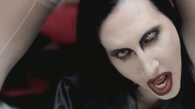Кадры клипа Marilyn Manson - Tainted Love 