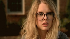 Кадры клипа Taylor Swift - You Belong With Me 